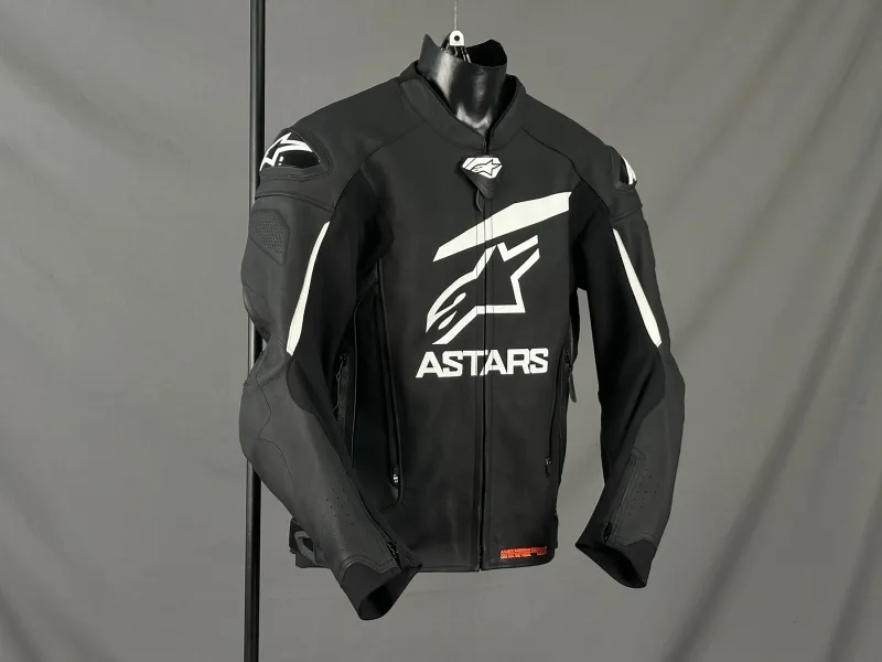 Мотокуртка Alpinestars GP Plus R v4 Мотокуртка Alpinestars GP Plus R v4
