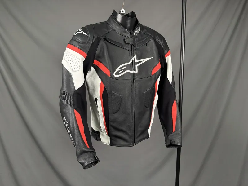 Мотокуртка Alpinestars GP Plus R V2 Мотокуртка Alpinestars GP Plus R V2