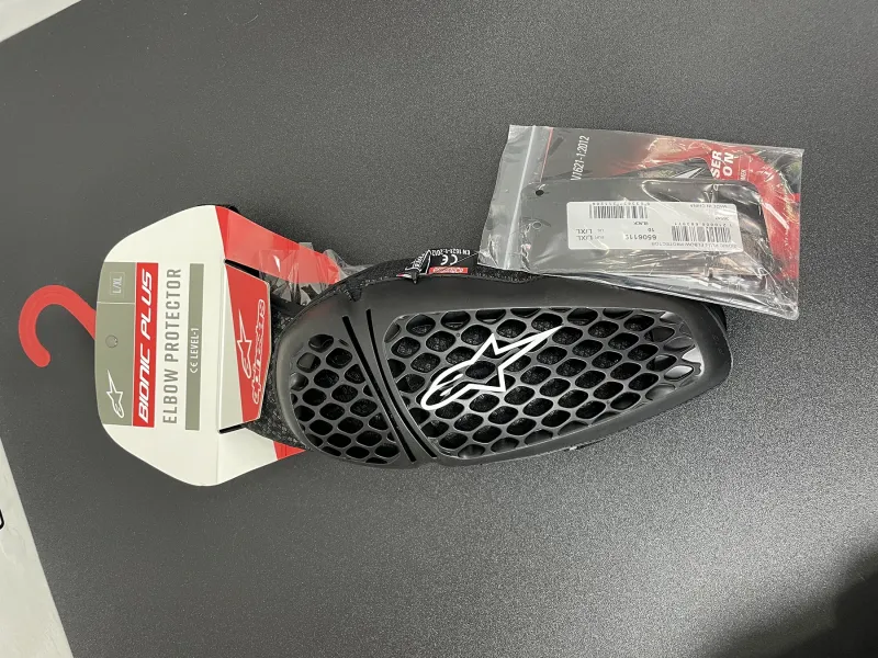 Протектор ліктів Alpinestars Bionic Plus Протектор ліктів Alpinestars Bionic Plus