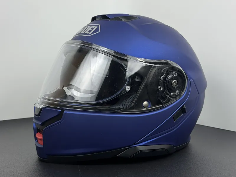 Шолом Shoei Neotec 3