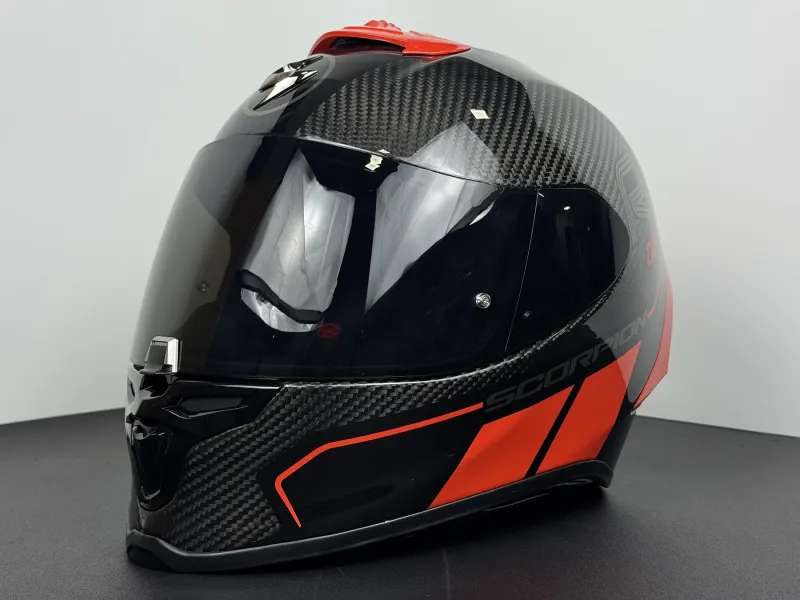 Шолом Scorpion Exo-R1 Carbon Air